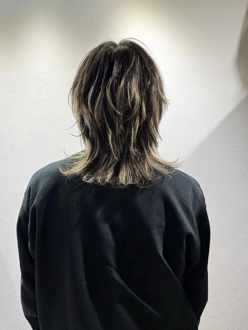 【✨ミニモ限定2回目以降✨】カット+ケアブリーチハイライト+カラーの写真