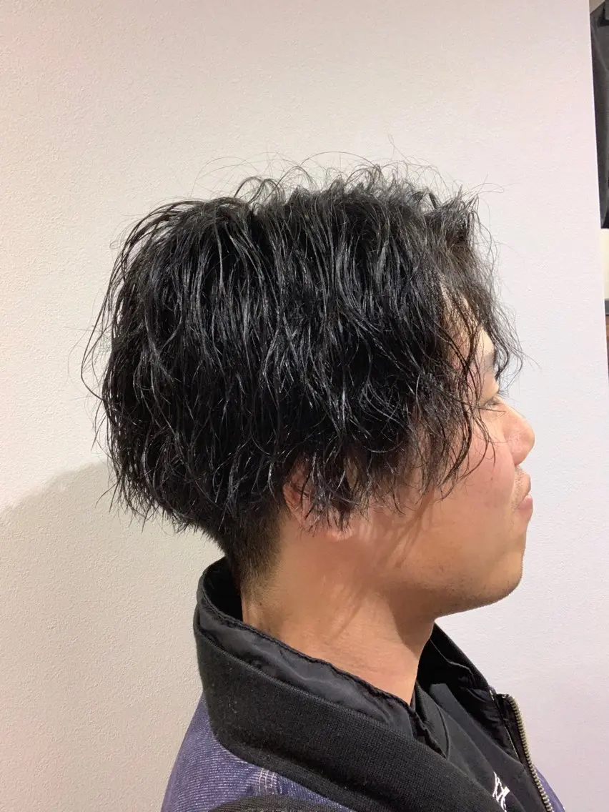 ミディアム メンズ カット パーマ 藤倉 翔平のヘアスタイル