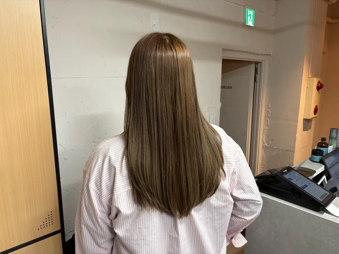 ロング ヘアカラー tokute 中野真咲🐺のヘアスタイル