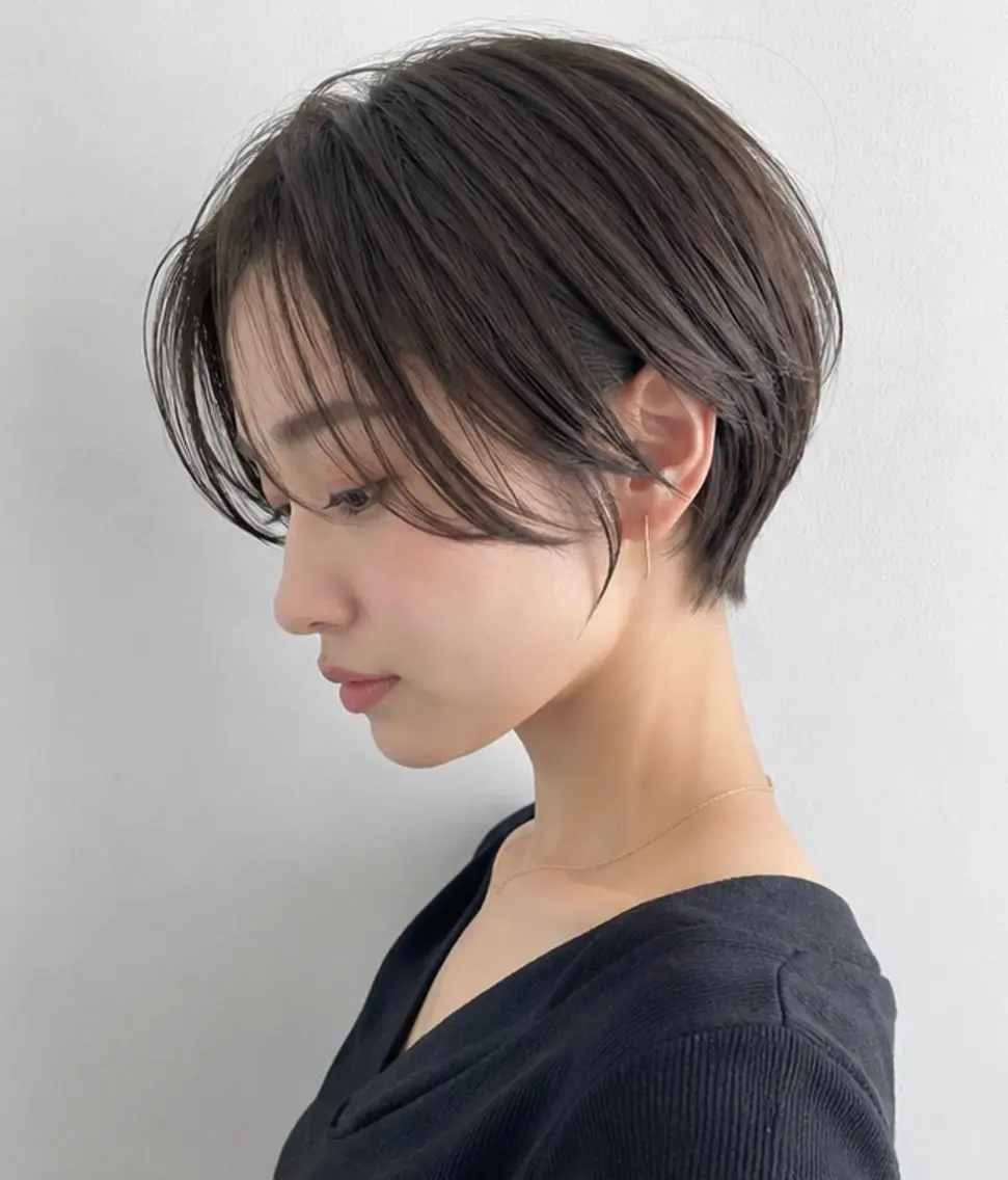 ショート 切りっぱなしボブ ボブ 顔まわりレイヤー 顔周りカット 髪質改善 Mio/韓国風 ハイトーン/西梅田のヘアスタイル