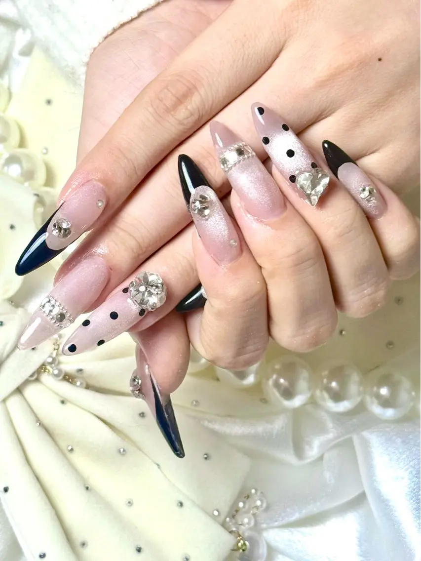 ネイル ハンドネイル ルシイ🎀新宿長さ 出しパーツ専門店のネイルデザイン
