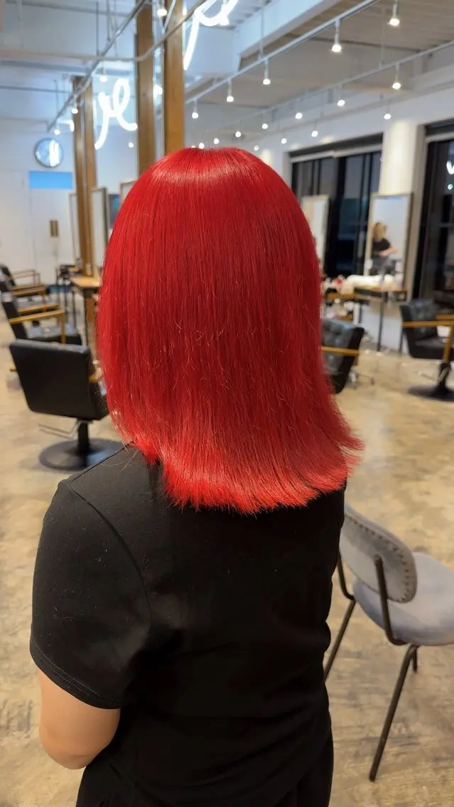 ミディアム カラー ブリーチ レッドカラー ヘアカラー ハイトーンカラー特化 🥀KAITO🥀のヘアスタイル
