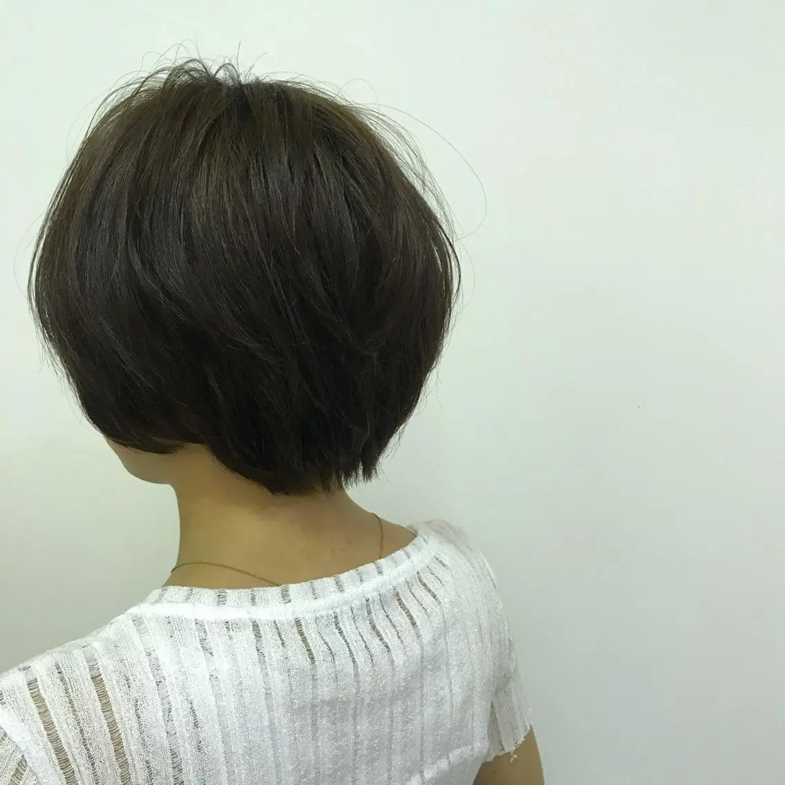 ショート ニュアンスパーマ/ レイヤー/茶屋町のヘアスタイル