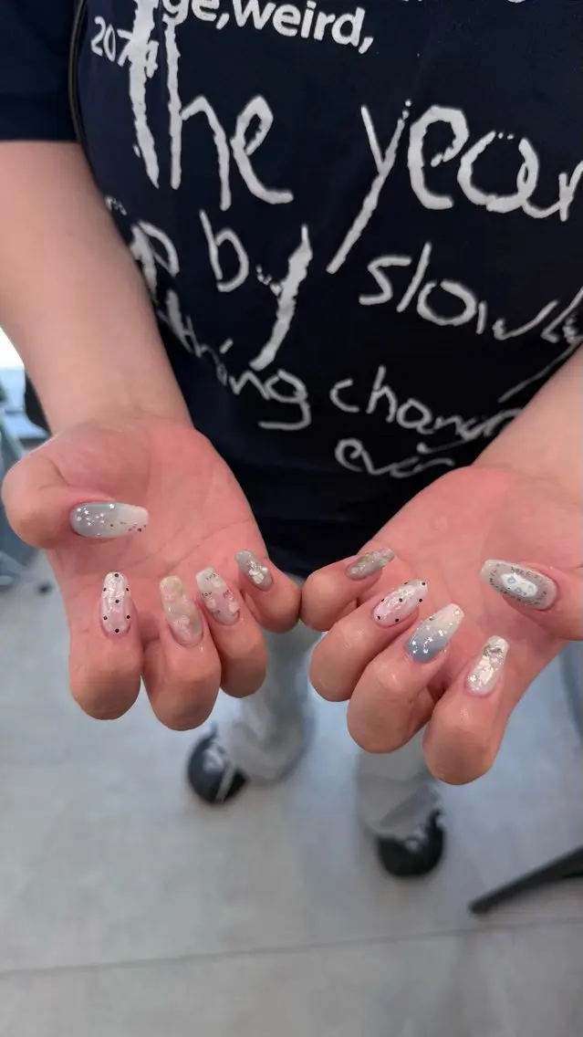 ネイル ハンドネイル ハンドケア はばすみれ🎀ﾈｲﾙ 光ﾌｪｲｼｬﾙ ﾍｱのネイルデザイン