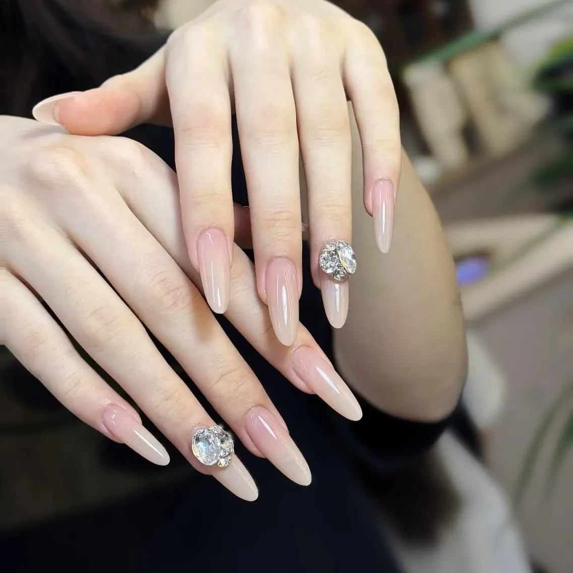 ❤️アクリルスカルプ長さ出し+シンプルデザイン/マグネットネイル🉐ソフトジェルオフ無料🍂の写真