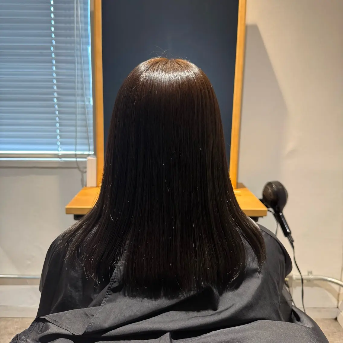 セミロング カラー 千葉 優奈のヘアスタイル