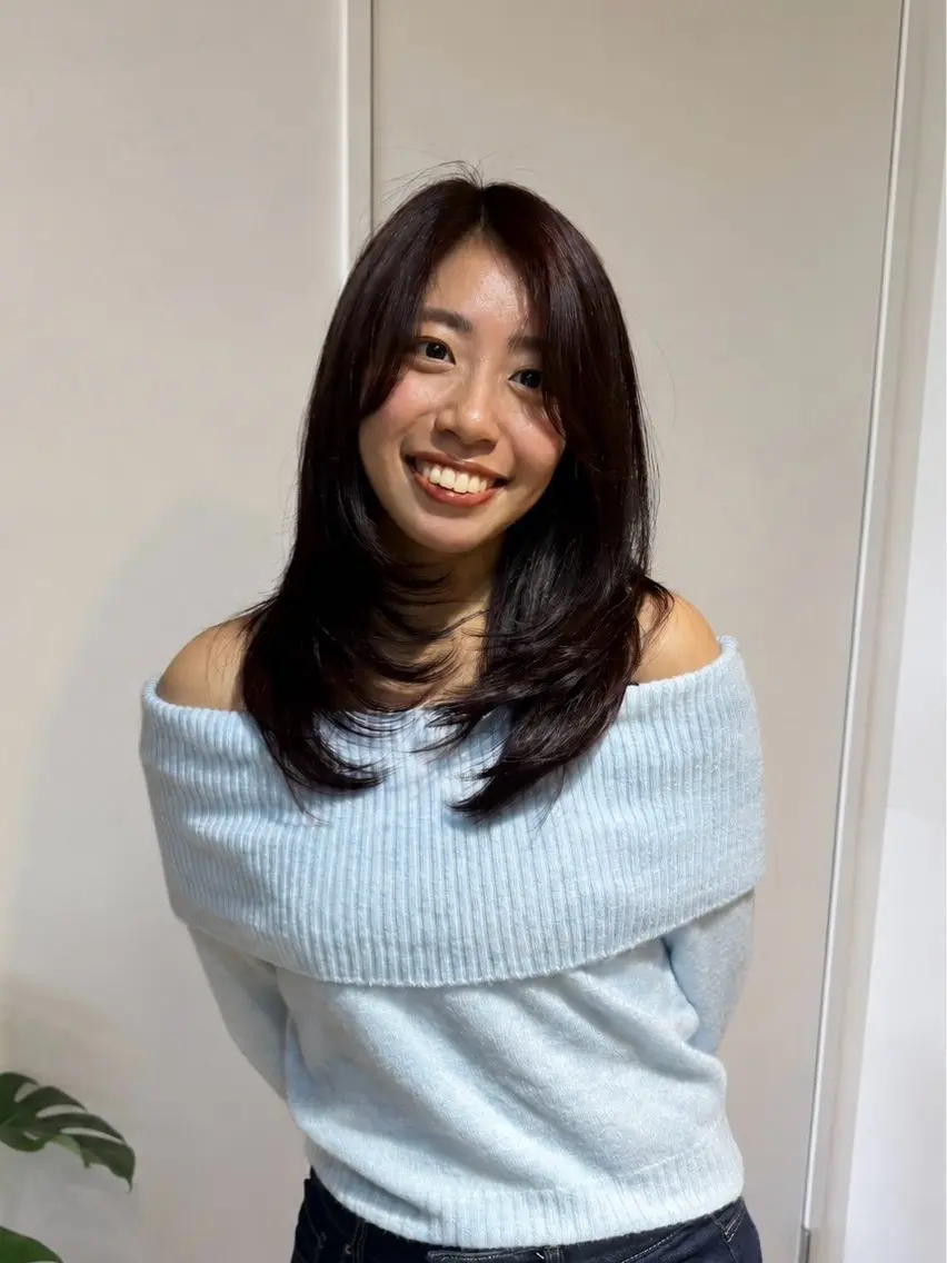 セミロング ななほ⌇レイヤー カット⌇カラー🫧のヘアスタイル