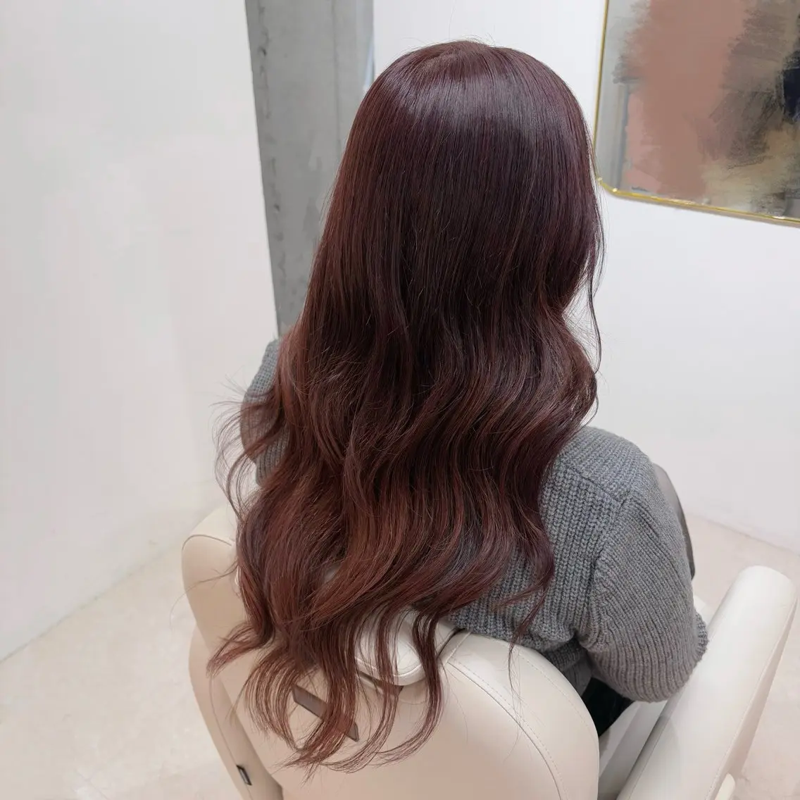 ロング カラー AOI🎀 顔周り カット/透明感カラーのヘアスタイル