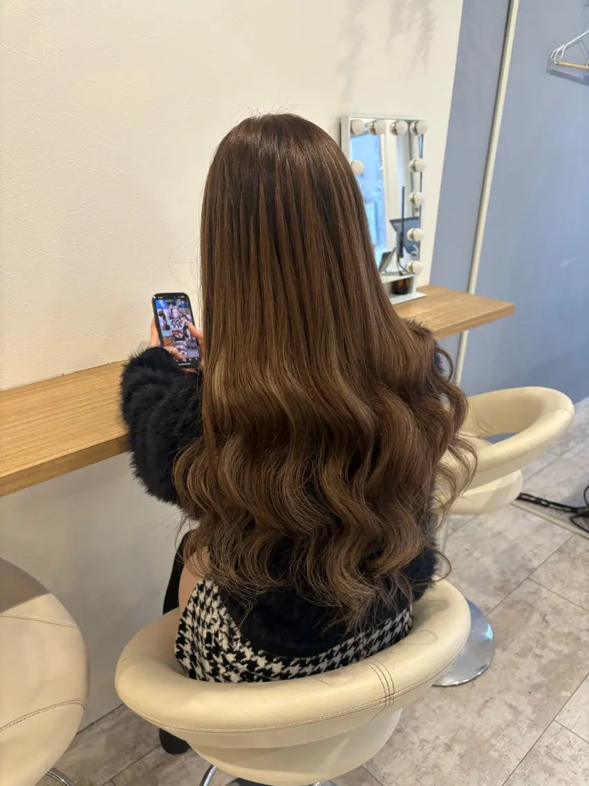 ロング エクステ 髪質改善 カット ヘアカラー トリートメント エクステ マテリアル 中央駅店のヘアスタイル