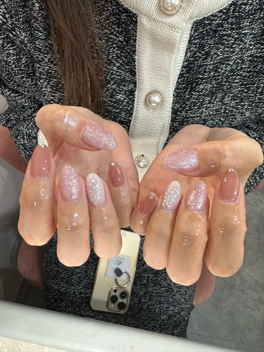 ネイル LAVISH 大和店 emi・:*+のネイルデザイン