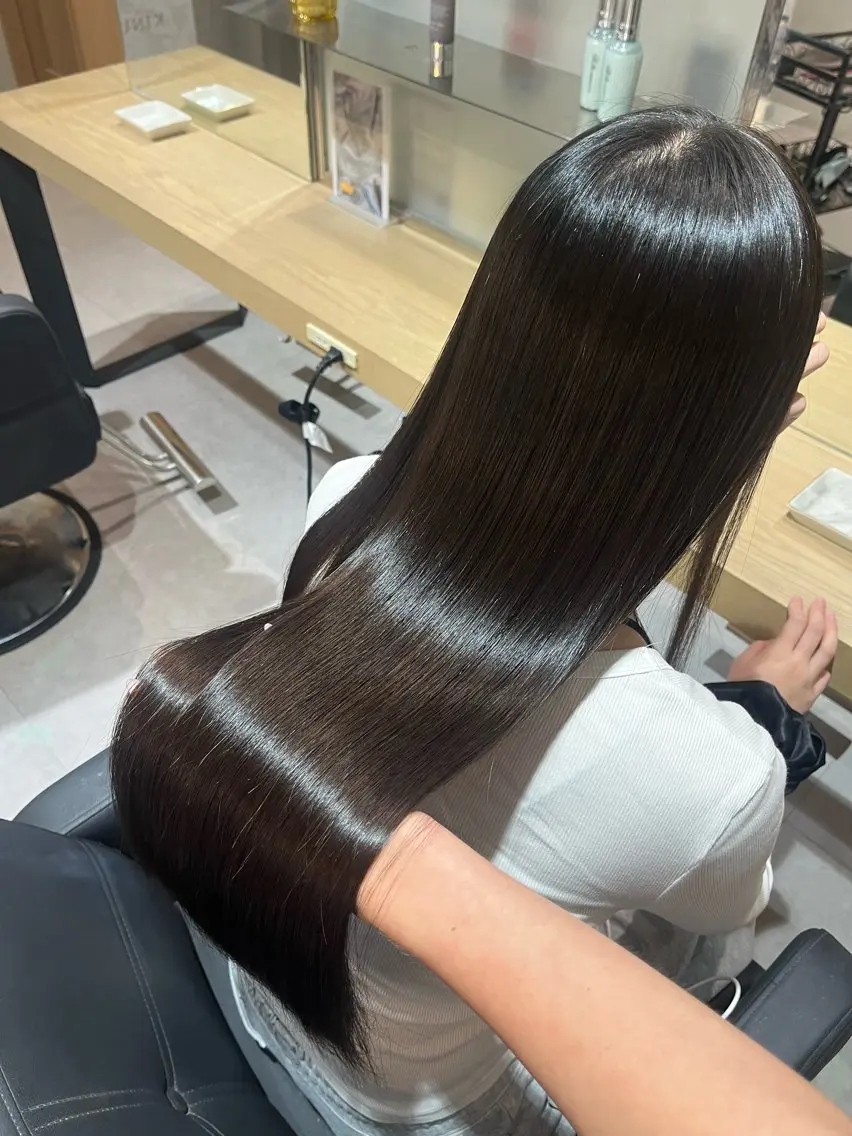 ロング 髪質改善 縮毛矯正 やまもと ここのヘアスタイル