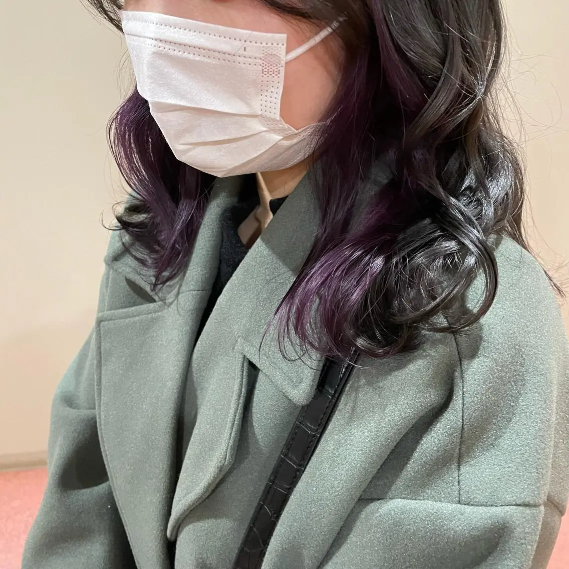 セミロング パープルカラー 🎀 minori おたく美容師 🪽のヘアスタイル