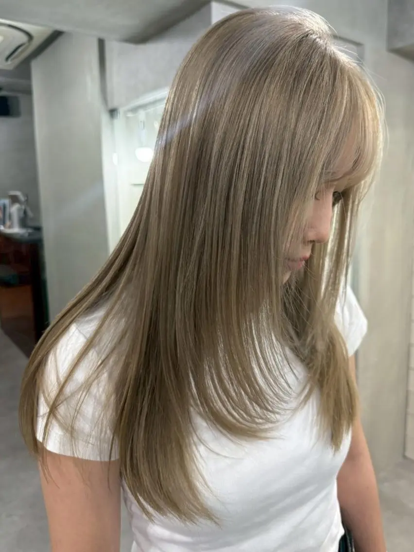 顔周りカット✂️ ［シャンプー&ブロー無し🧴]の写真