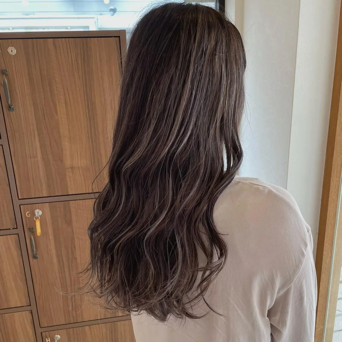 ロング カラー ヘアアレンジ ハイライトカラー ハイライト カット ヘアカラー トリートメント 🎗秋山勇/ GEAR.代表のヘアスタイル