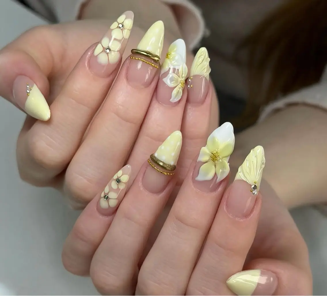 ネイル アートネイル ボルドー フレンチネイル ジェルネイル 氷ネイル・うるうるネイル ハンドネイル Julie Nail Hinのネイルデザイン