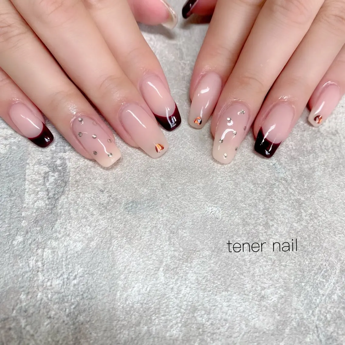 ネイル ボルドー フレンチネイル キラキラネイル ハンドネイル テネルネイル tener nailのネイルデザイン