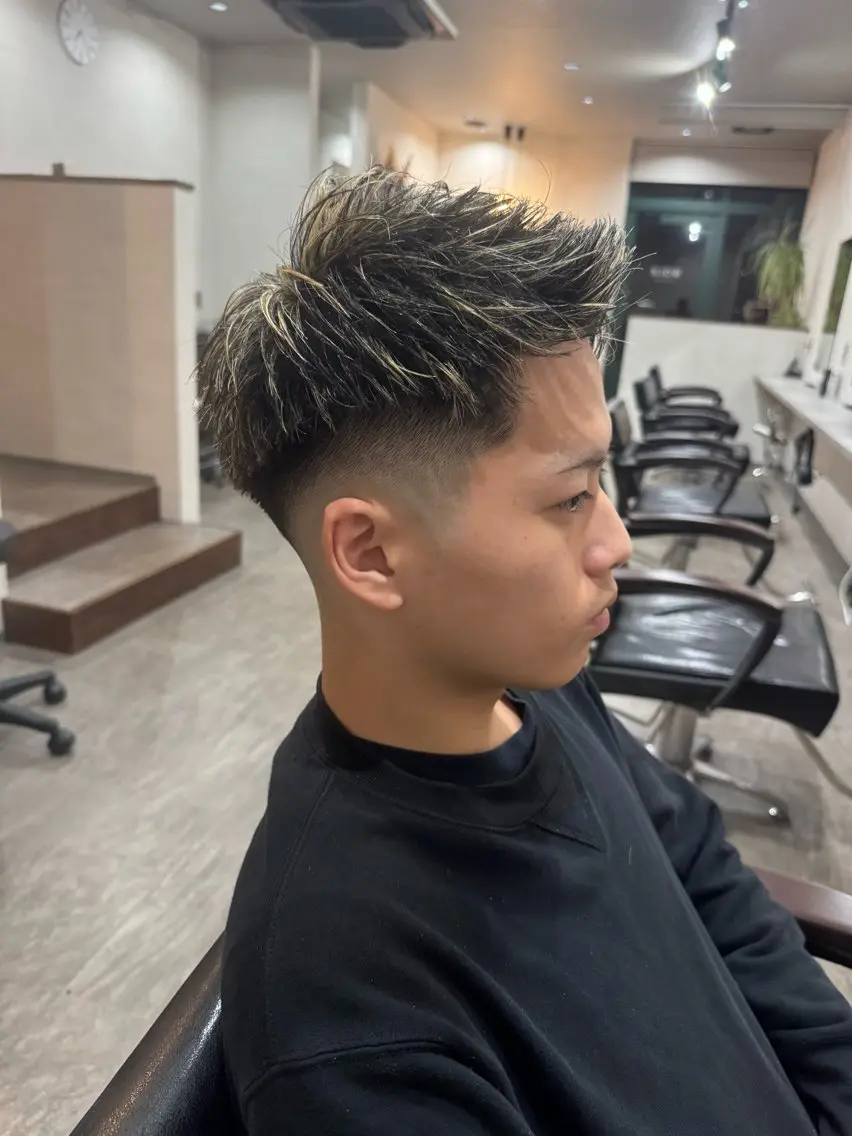 ショート メンズ フェードカット カット 鈴木 陸のヘアスタイル