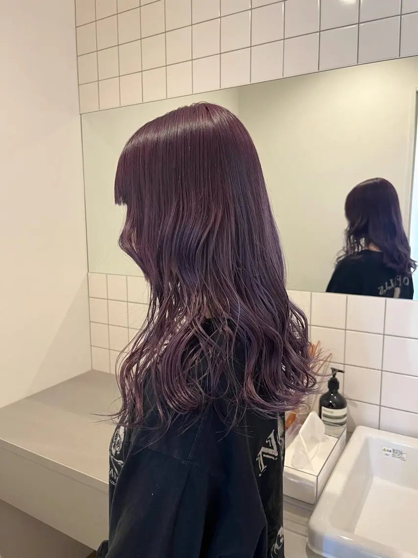 カラー yuka/ロング/ レイヤーカットモデルのヘアスタイル
