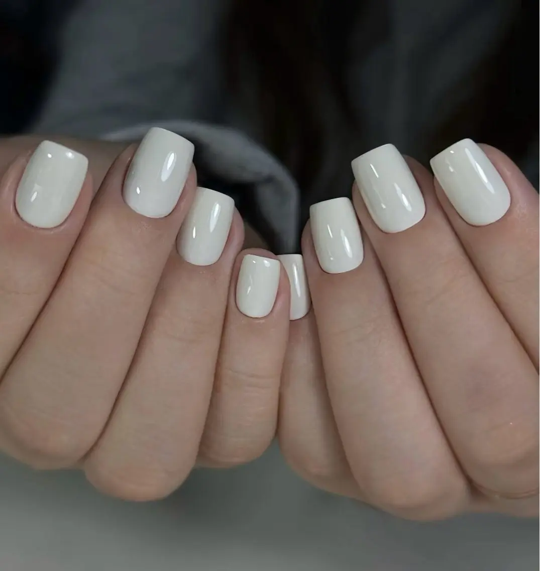 ネイル アートネイル ボルドー フレンチネイル ジェルネイル 氷ネイル・うるうるネイル ハンドネイル Julie NailSalonのネイルデザイン