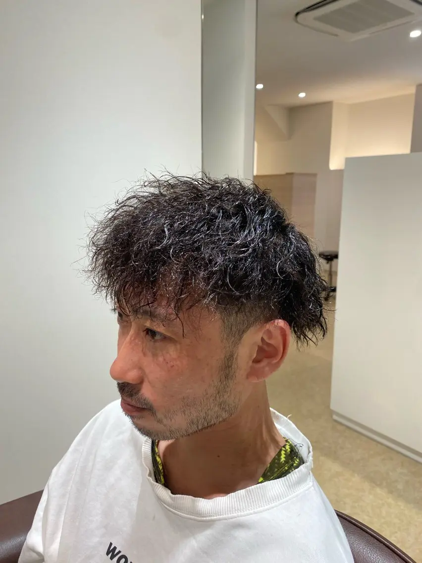 パーマ メンズ カット パーマ メンズパーマモデル 大募集中のヘアスタイル