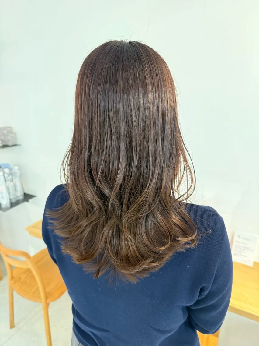 ロング カラー カット ヘアカラー トリートメント 安永 涼のヘアスタイル