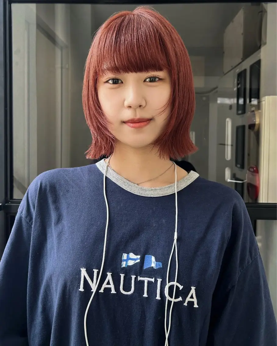 ミディアム 顔まわりレイヤー 顔周りカット レイヤーカット カット 原田 朱里のヘアスタイル