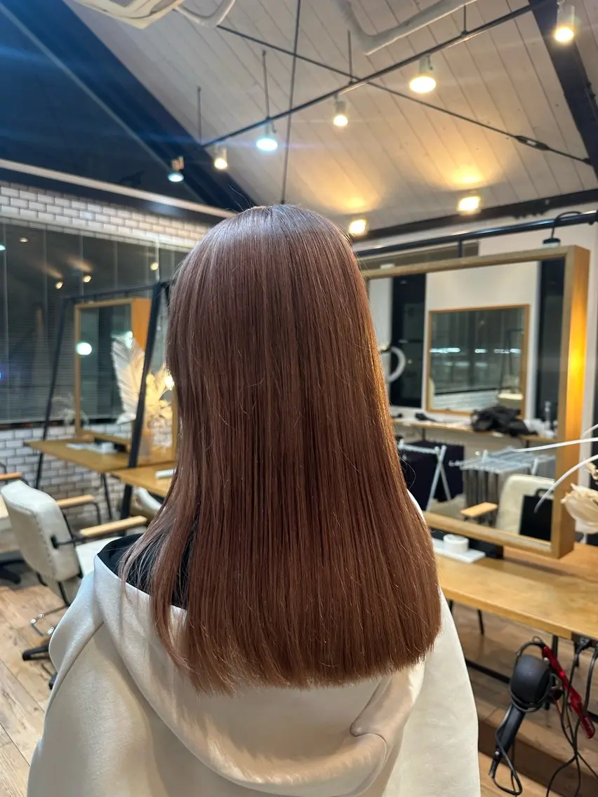 セミロング カラー reefur マリナのヘアスタイル