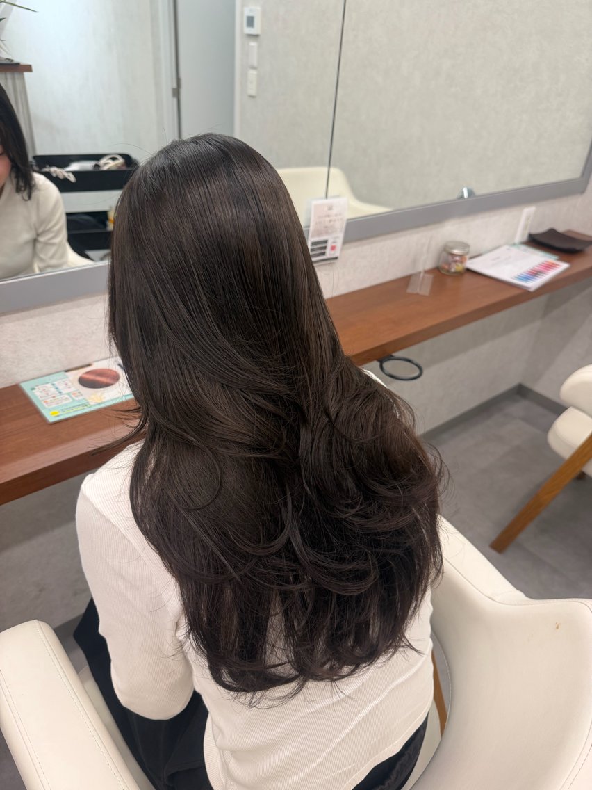 ロング ヘアカラー トリートメント ヘッドスパ 堀江 真維のヘアスタイル