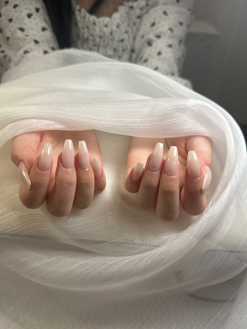 ネイル チークネイル フレンチネイル グラデーション 韓国ネイル マグネットネイル ハンドネイル Hana Nailのネイルデザイン