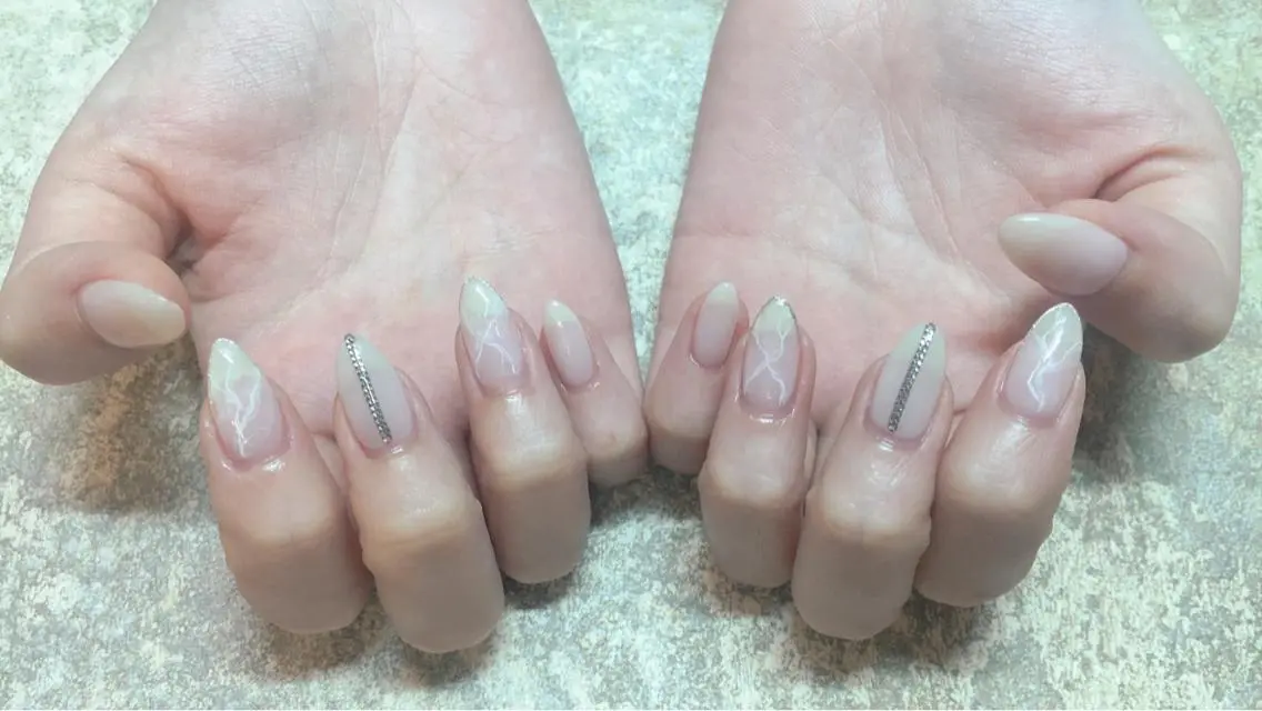 ネイル ハンドネイル LOVE NAIL 💕Sonoのネイルデザイン