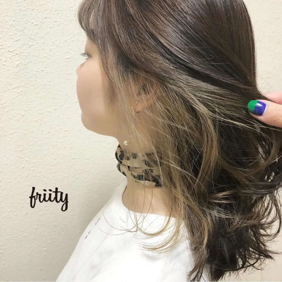 ミディアム カラー ベージュカラー カット ヘアカラー トリートメント 中司 莉菜のヘアスタイル