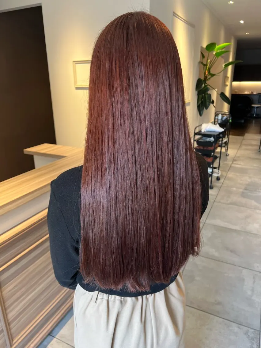 ロング カラー ブラウンカラー レッドカラー レッドブラウン ヘアカラー トリートメント 西村 美羽のヘアスタイル