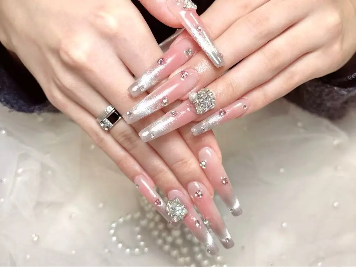 ネイル ハンドネイル アールワン NAIL SALONのネイルデザイン