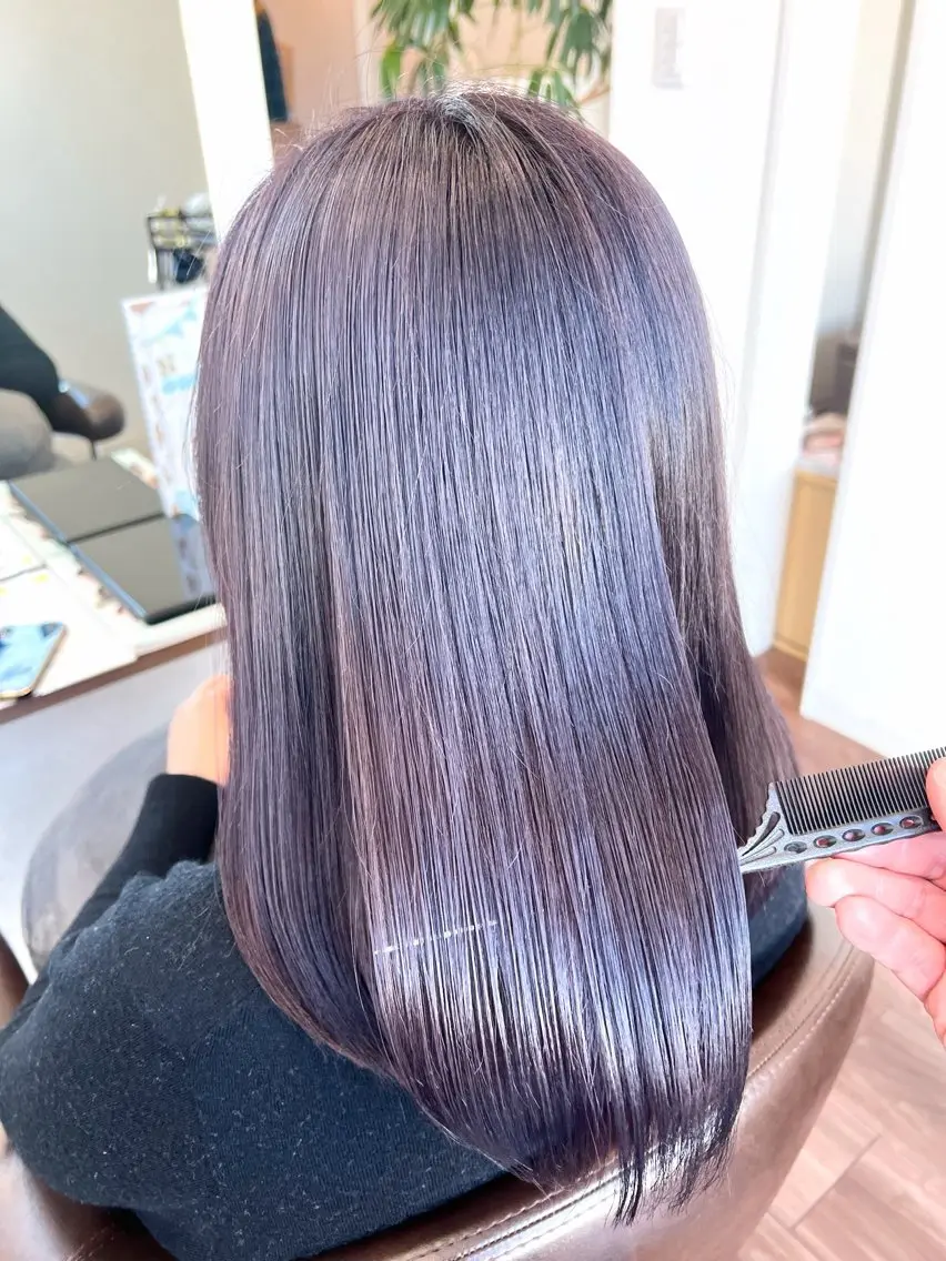 ロング カラー ヘアカラー トリートメント 利根川 海響のヘアスタイル