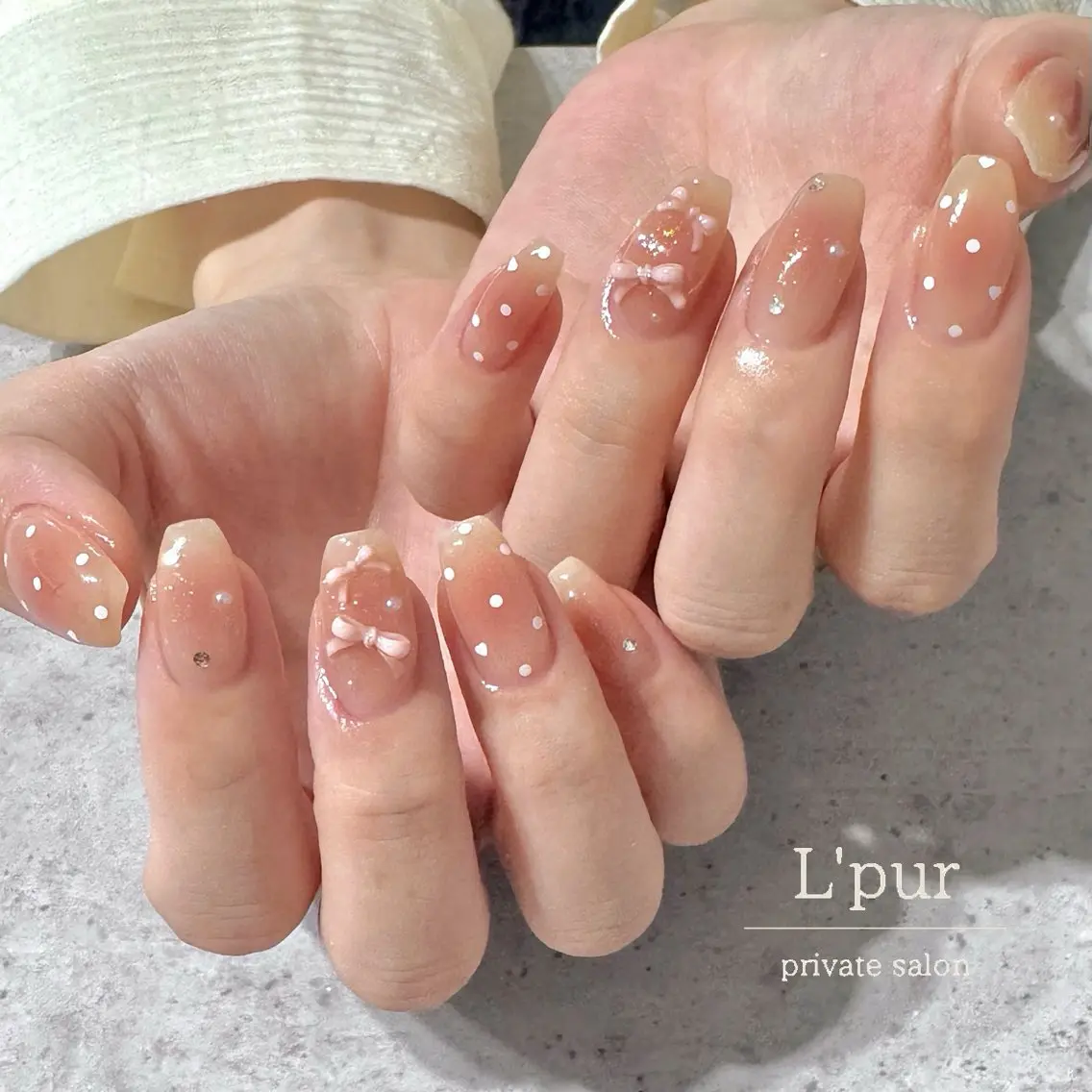 ネイル チークネイル ドット 持ち込み ニュアンスネイル オフィスネイル ハンドネイル Yuka .Mのその他イメージ
