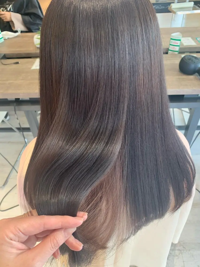 カット＋カラー＋KERASTASE集中ケアの写真