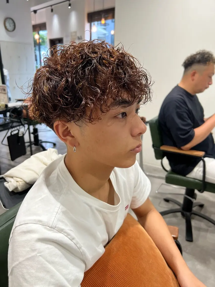 パーマ メンズ カット パーマ 透明感カラー 🫧ゆうしん/平尾のヘアスタイル
