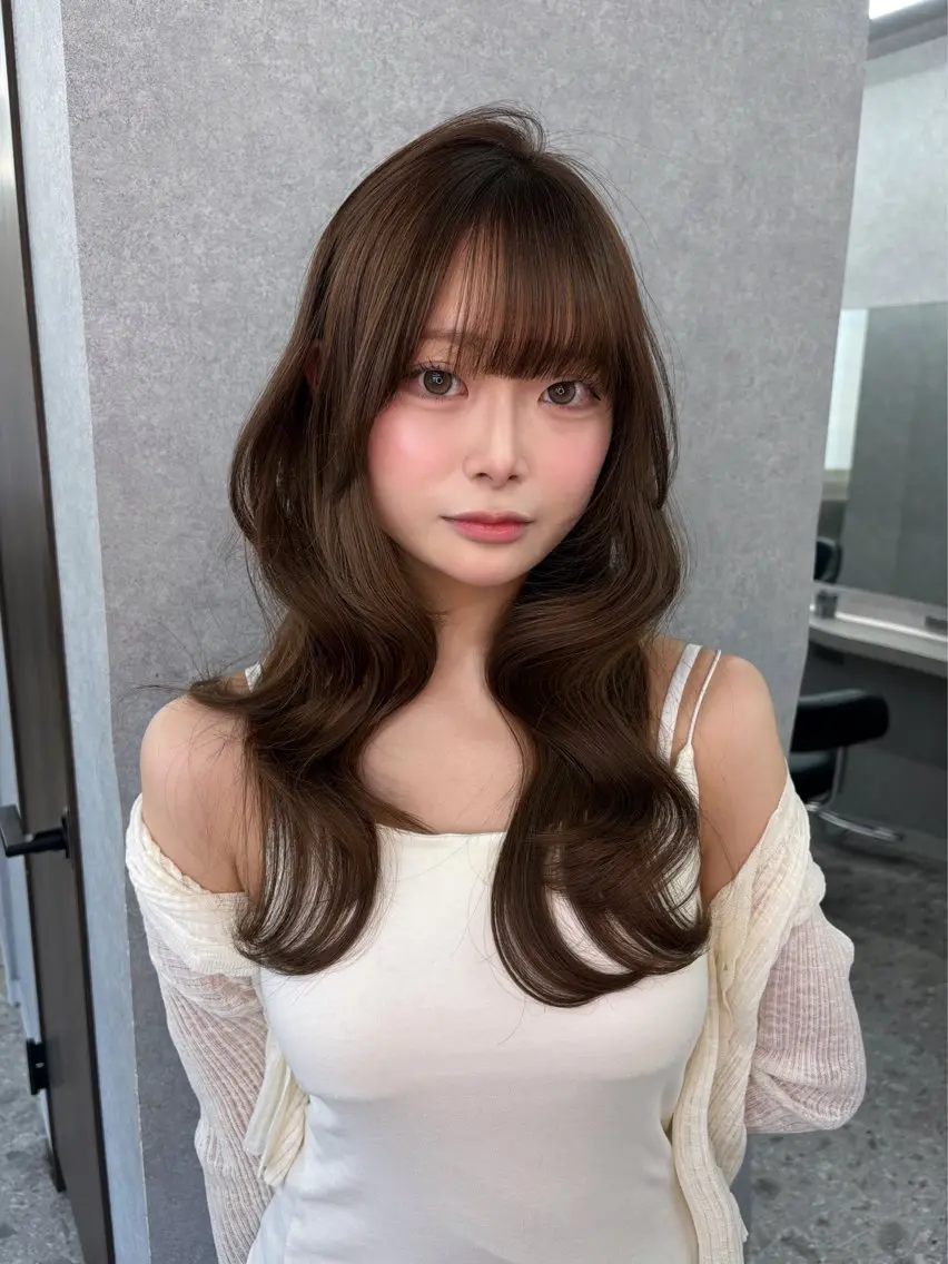 ロング 楠田 美空のヘアスタイル