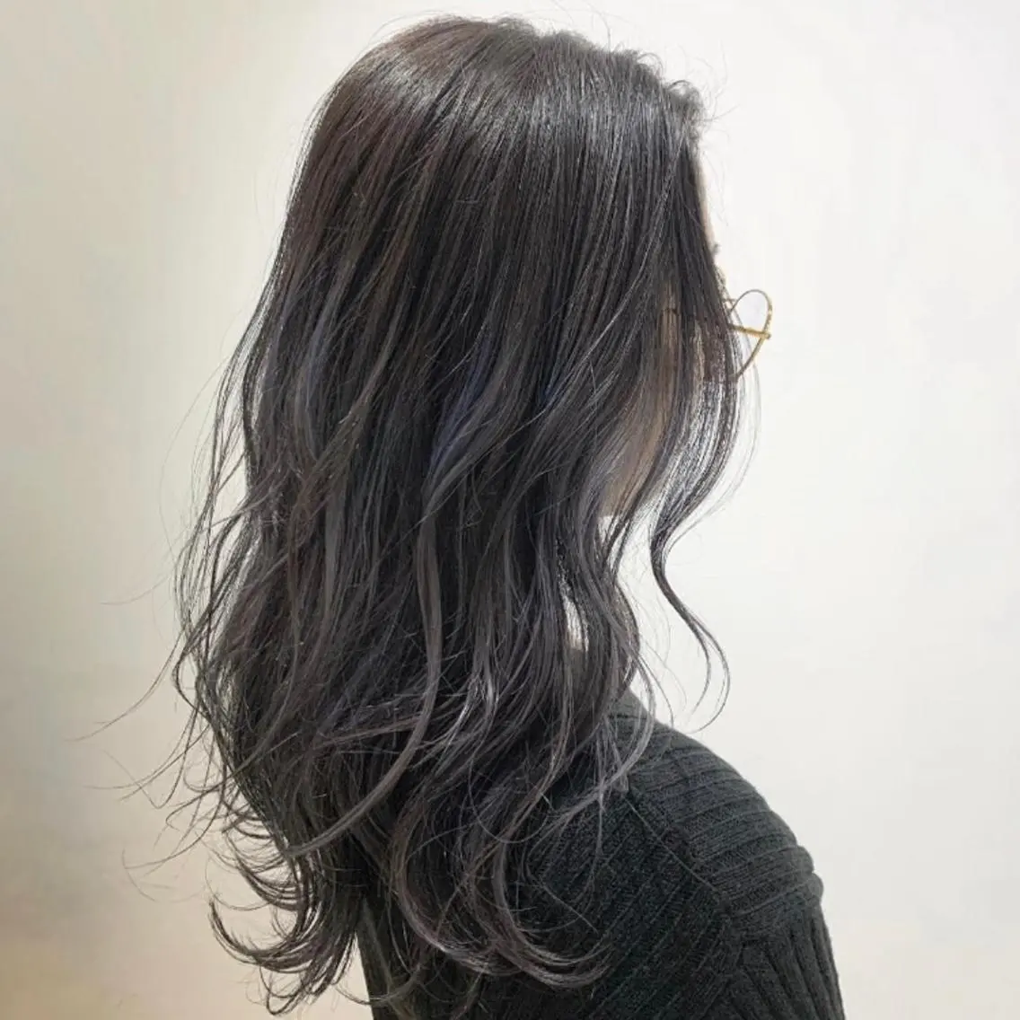 セミロング カラー ブルーカラー ブルージュ カット ヘアカラー 🕊️ HONOKAのヘアスタイル