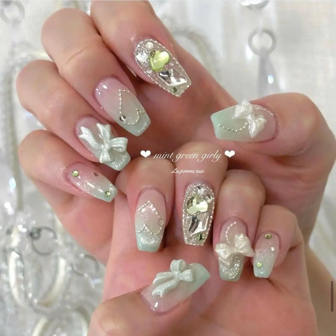 ネイル グラデーション ラメ(グリッター) マグネットネイル ミラーネイル ニュアンスネイル ハンドネイル Lumi de nailsのネイルデザイン