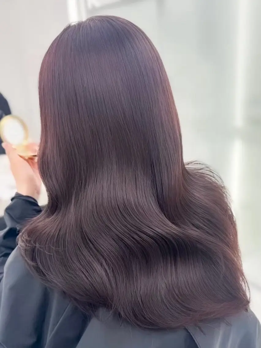 ロング ヘアカラー 韓国╱似合わせカラー 🤍𝑌𝑈𝑁𝐴のヘアスタイル