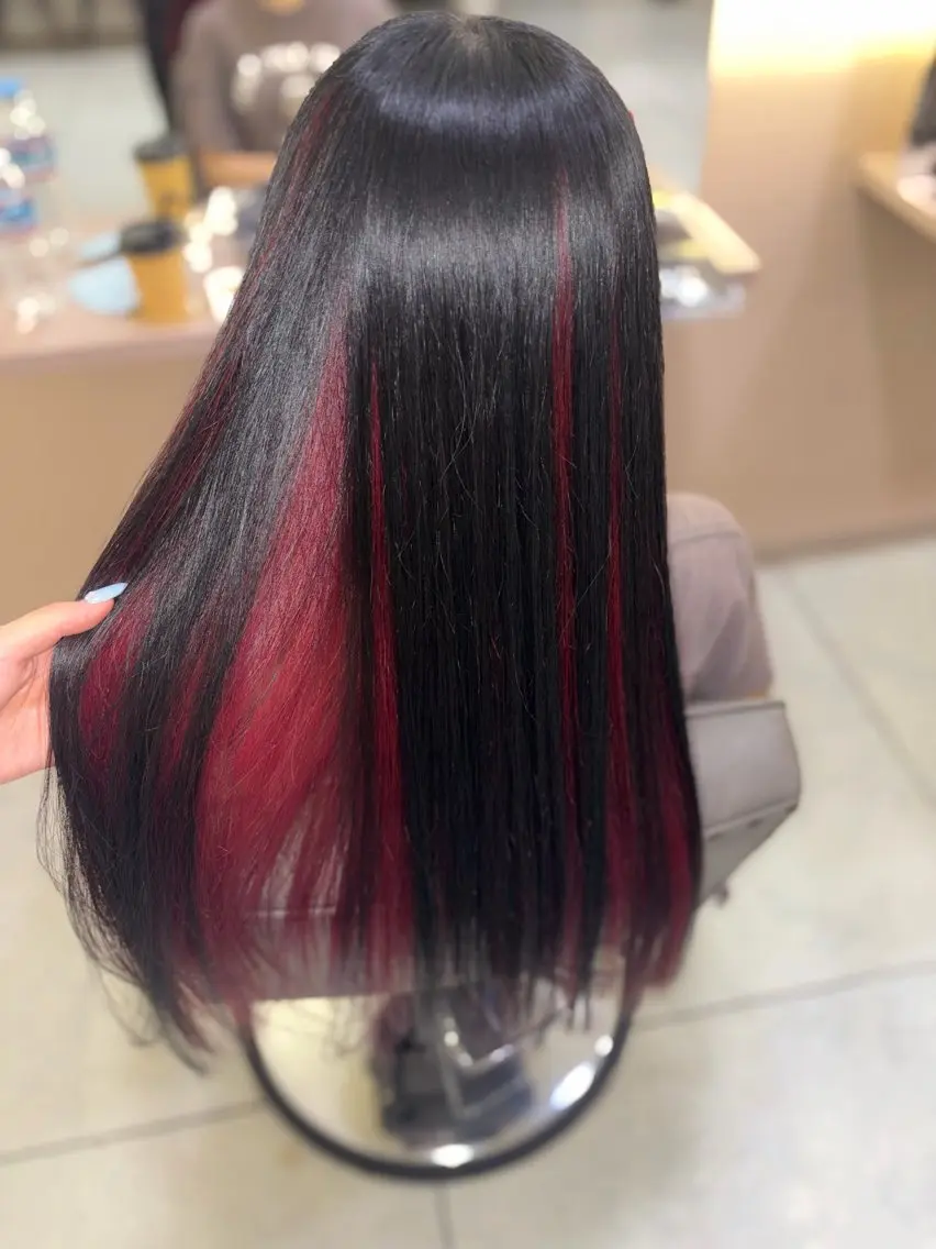 ロング カラー ブリーチ レッドカラー ヘアカラー Ayaka🐶 デザインカラー募集中のヘアスタイル