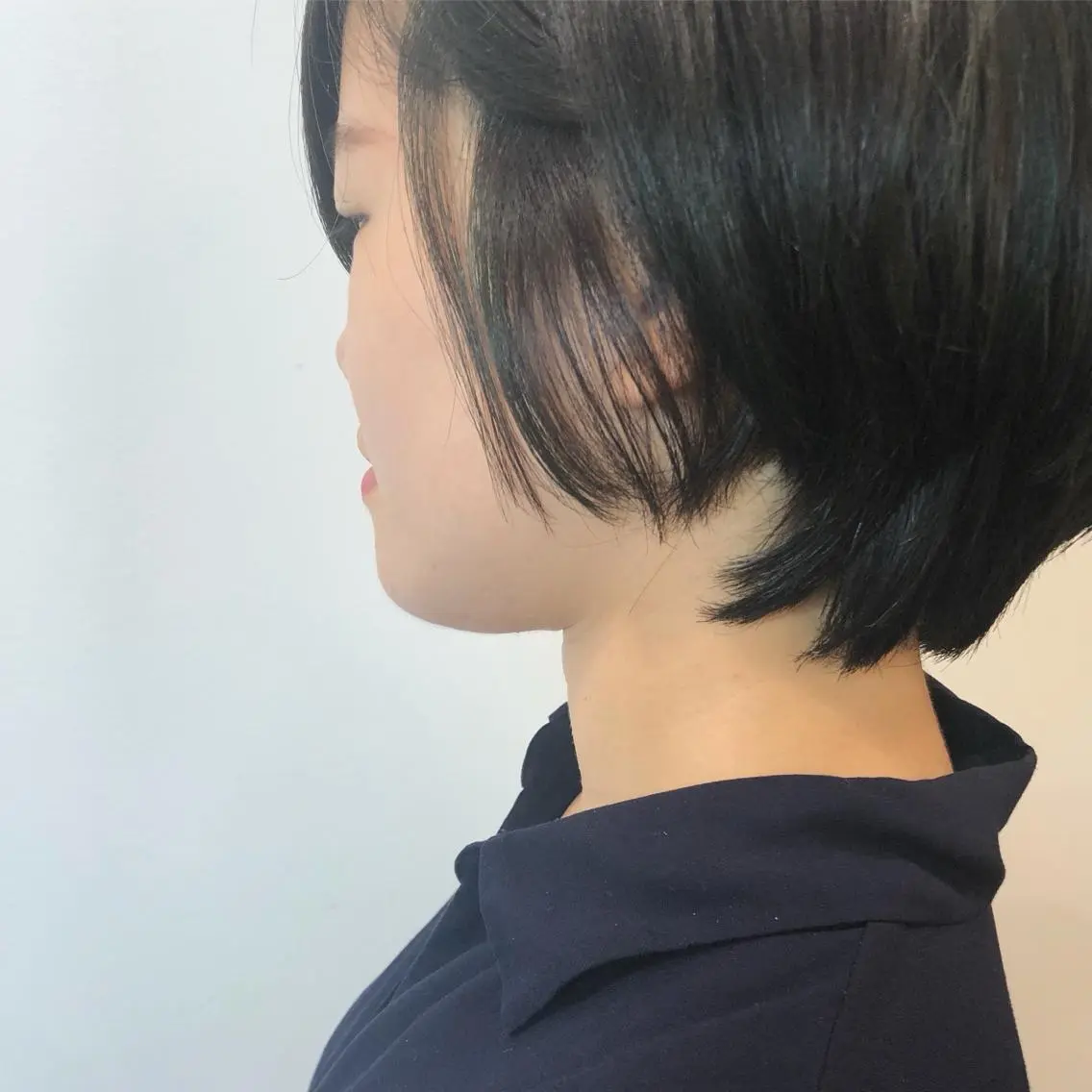 ショート カラー 顔周りの垢抜けヘア 立山あいりのヘアスタイル