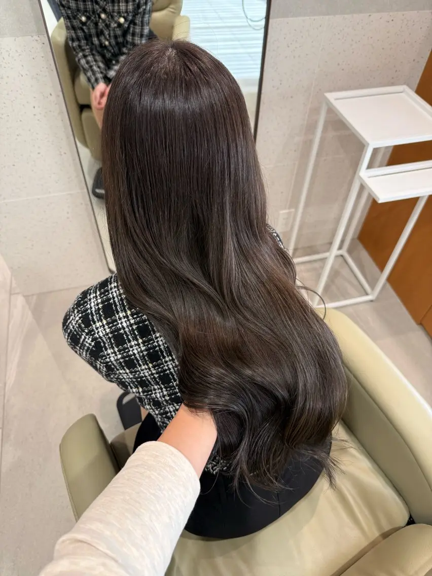 ロング ヘアカラー トリートメント MISATO THIRD SHOPのヘアスタイル