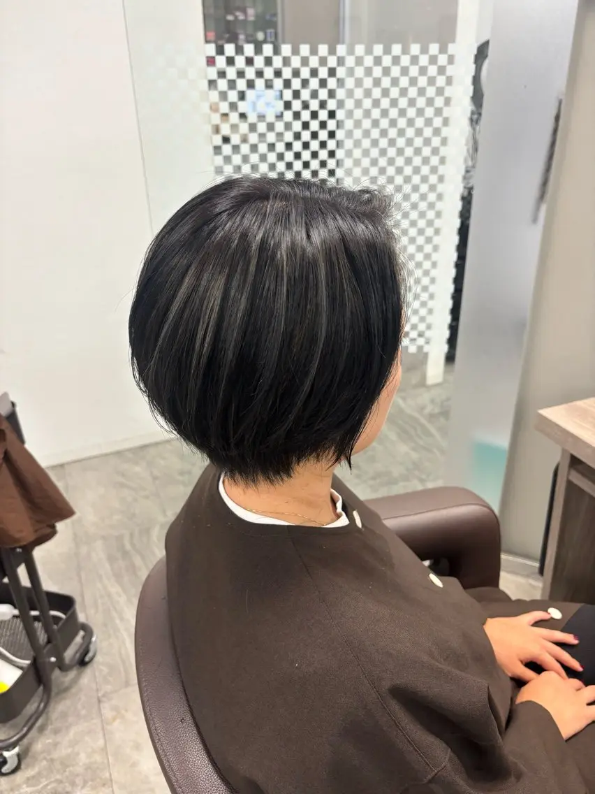 ショート カラー カット ヘアカラー トリートメント Rina/似合う × なりたい、叶えます。のヘアスタイル