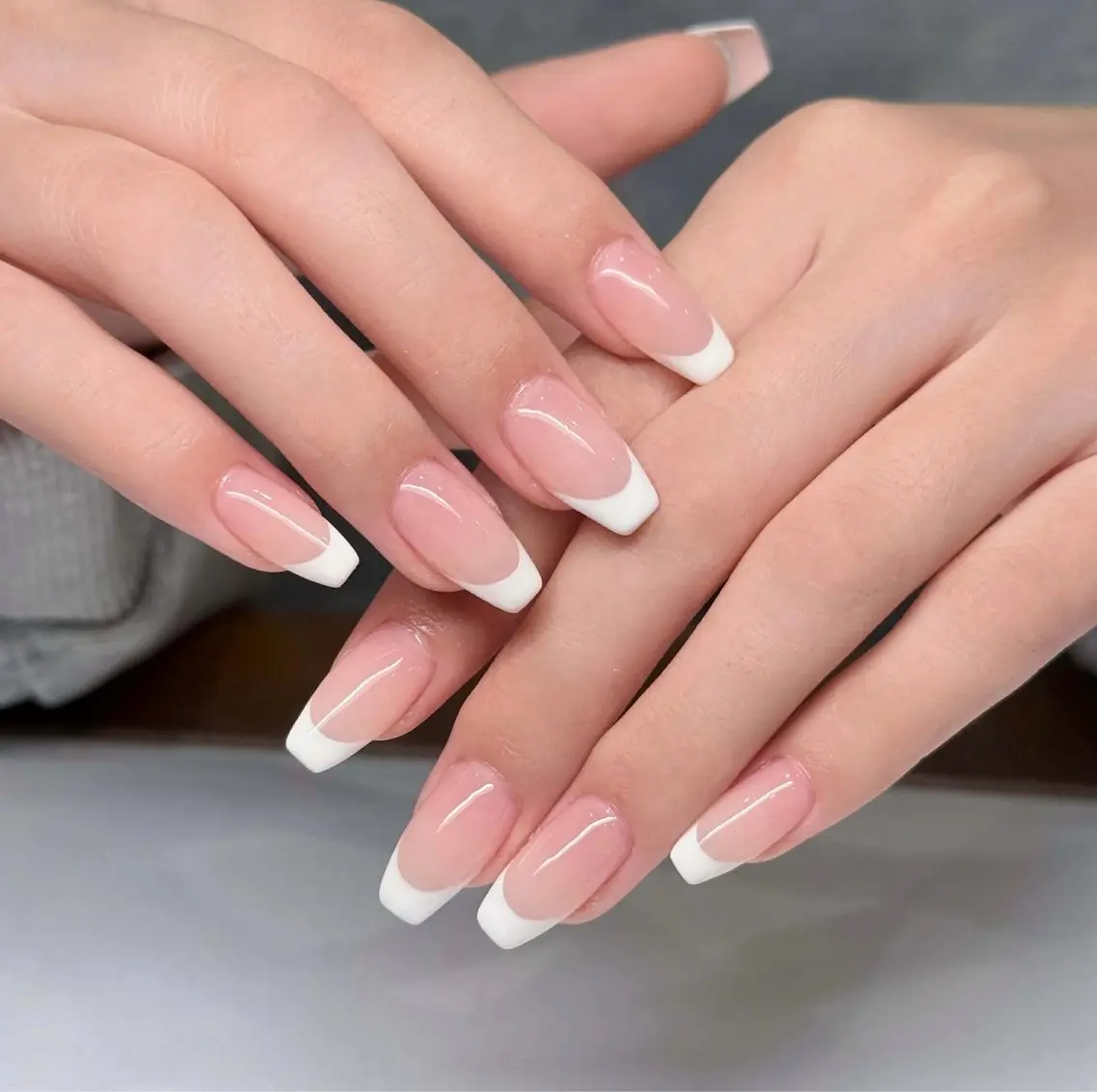 ネイル オーロラネイル ブルー チークネイル フットネイル フレンチネイル ハンドネイル GIN NAILのネイルデザイン