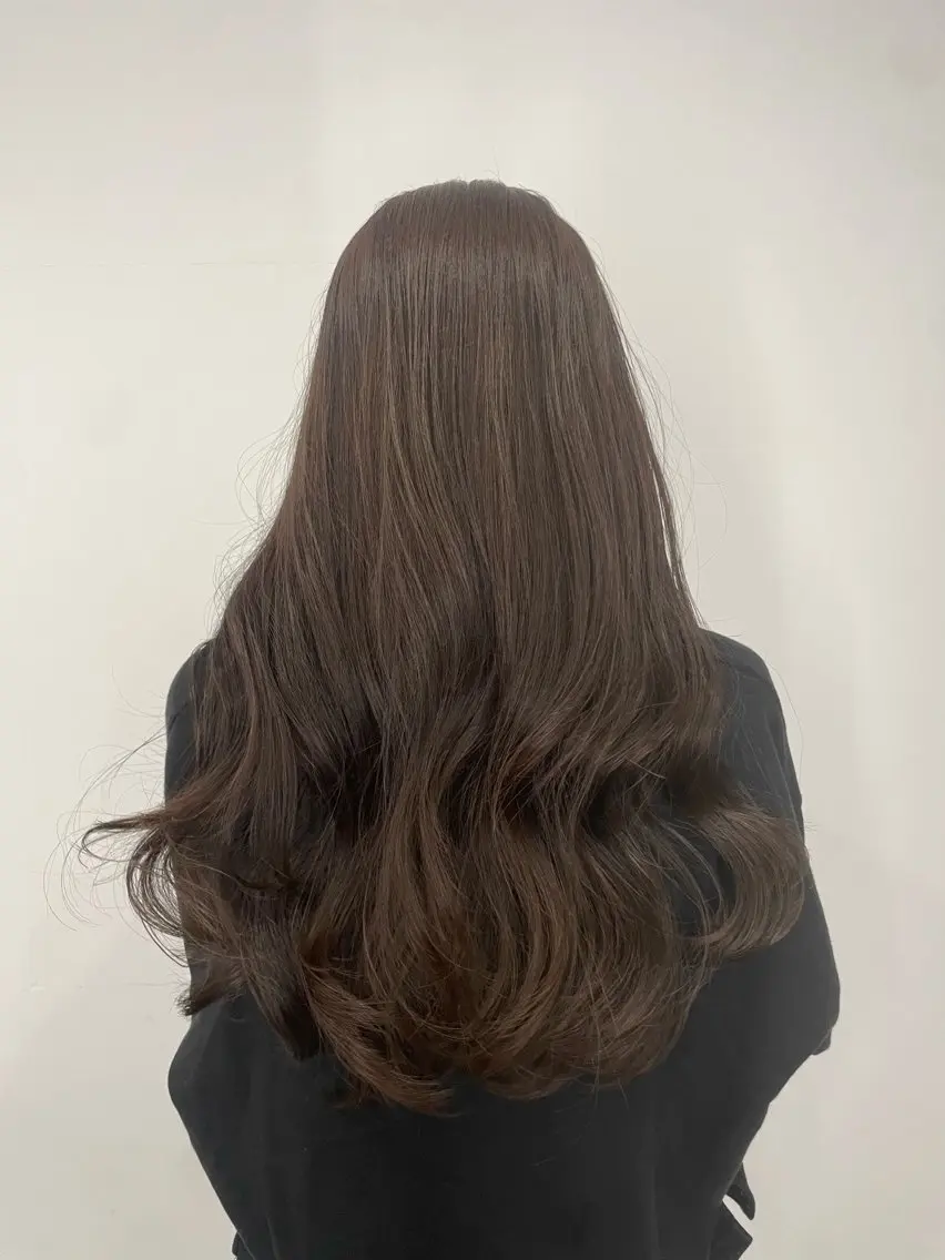 ロング カラー 艶カラー✨レイヤー 𝐚𝐲𝐚𝐤𝐚のヘアスタイル