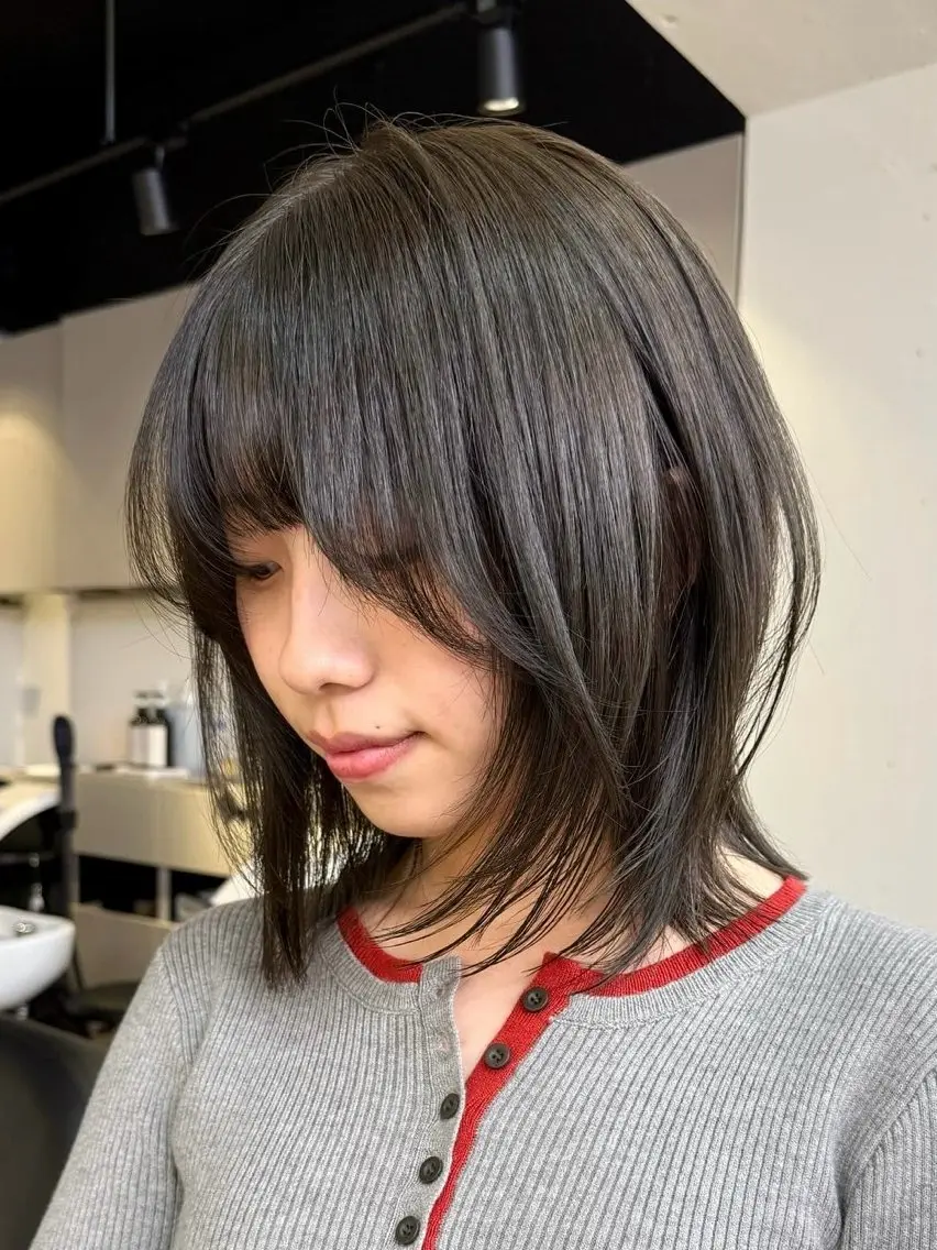ミディアム カラー カット ヘアカラー トリートメント ♡アヤメ/レイヤー ボブ♡渋谷のヘアスタイル