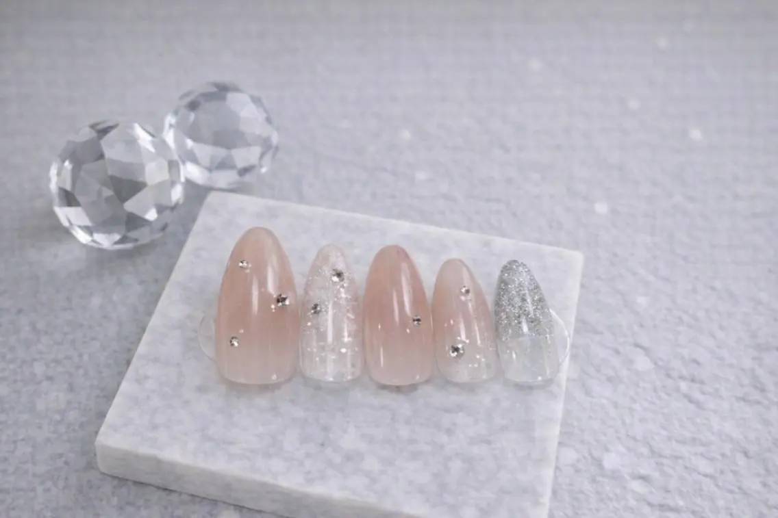 ネイル 南森町rebest 💅nailのネイルデザイン