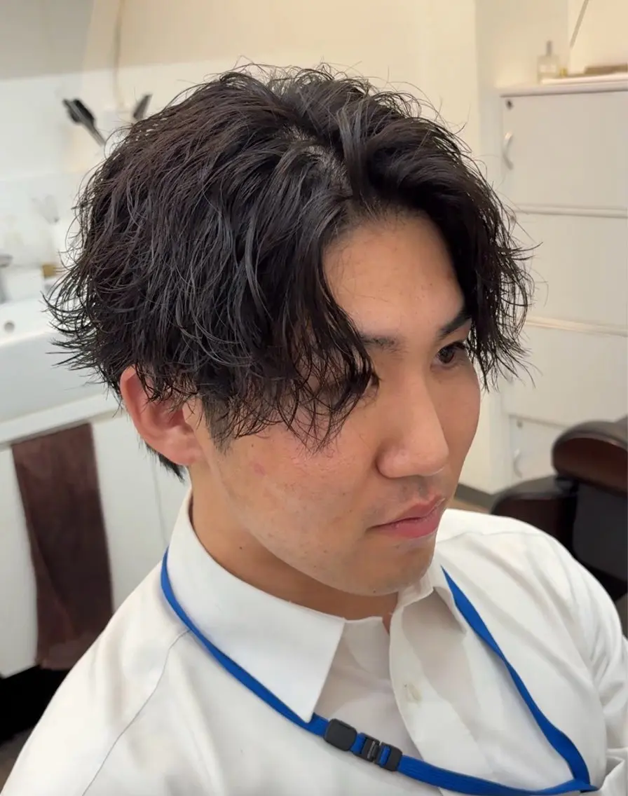 ショート パーマ メンズ センターパート メンズパーマ メンズパーマ×カラー ×新宿　　裕世のヘアスタイル
